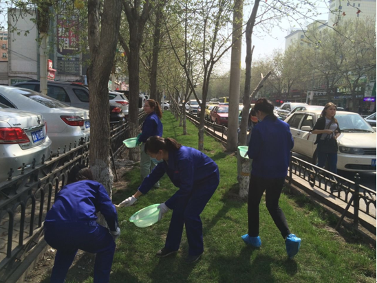 天山制藥開展“美化環(huán)境  珍愛樹木”刷樹運(yùn)動(dòng)