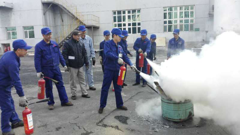 天山制藥開(kāi)展安全消防演練運(yùn)動(dòng)